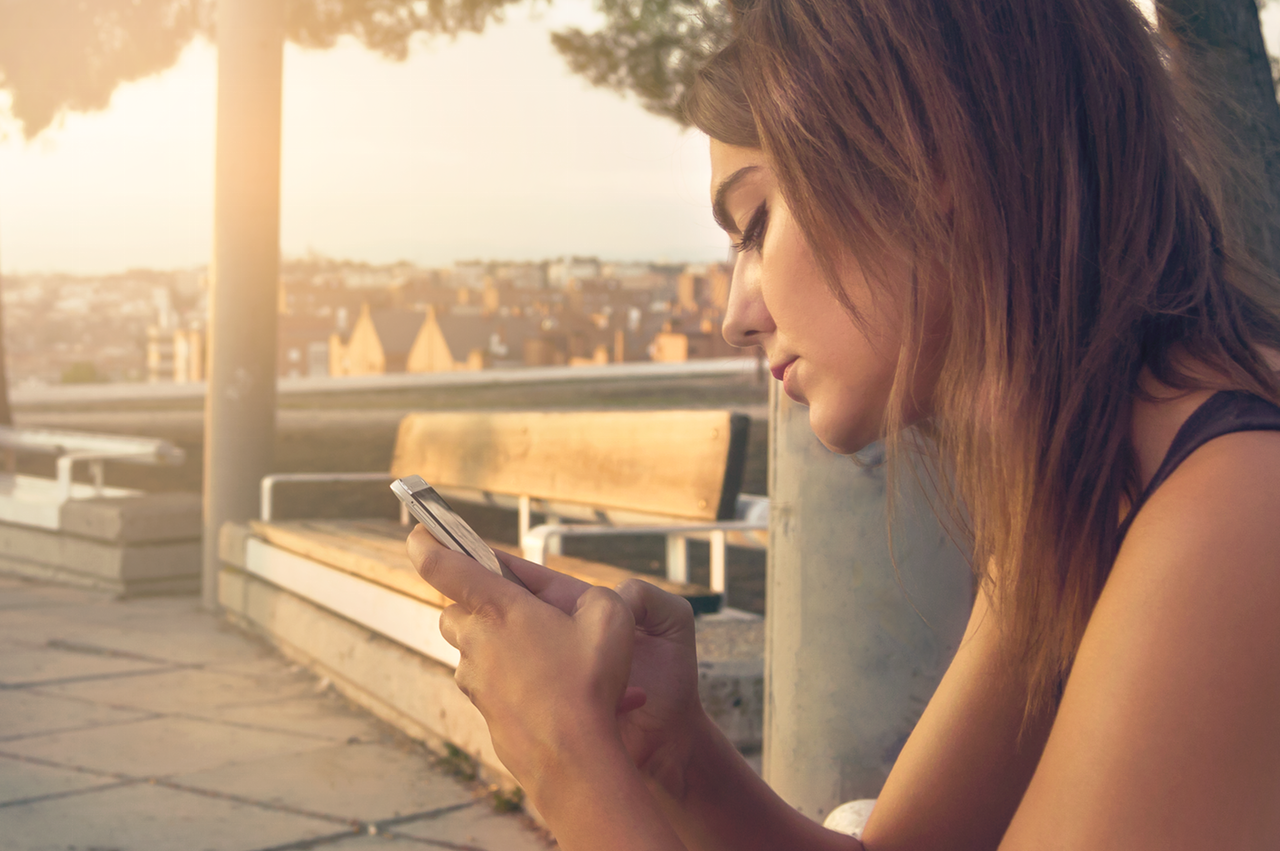 girl with smartphone